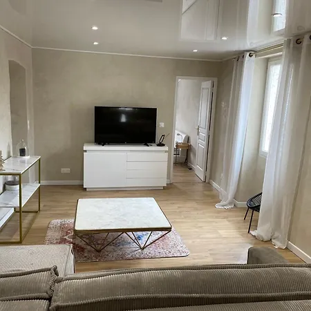 Centre Ville. Apartment